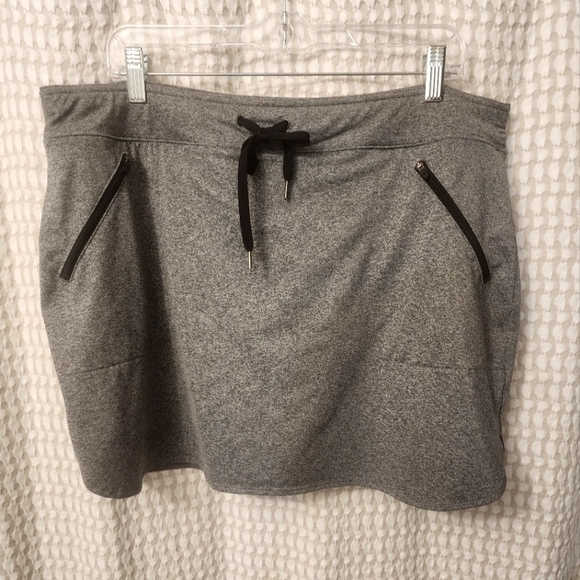 Tek Gear Gray Mini Skirt, Shorts Stretchy, Pockets, XL - Picture 1 of 4